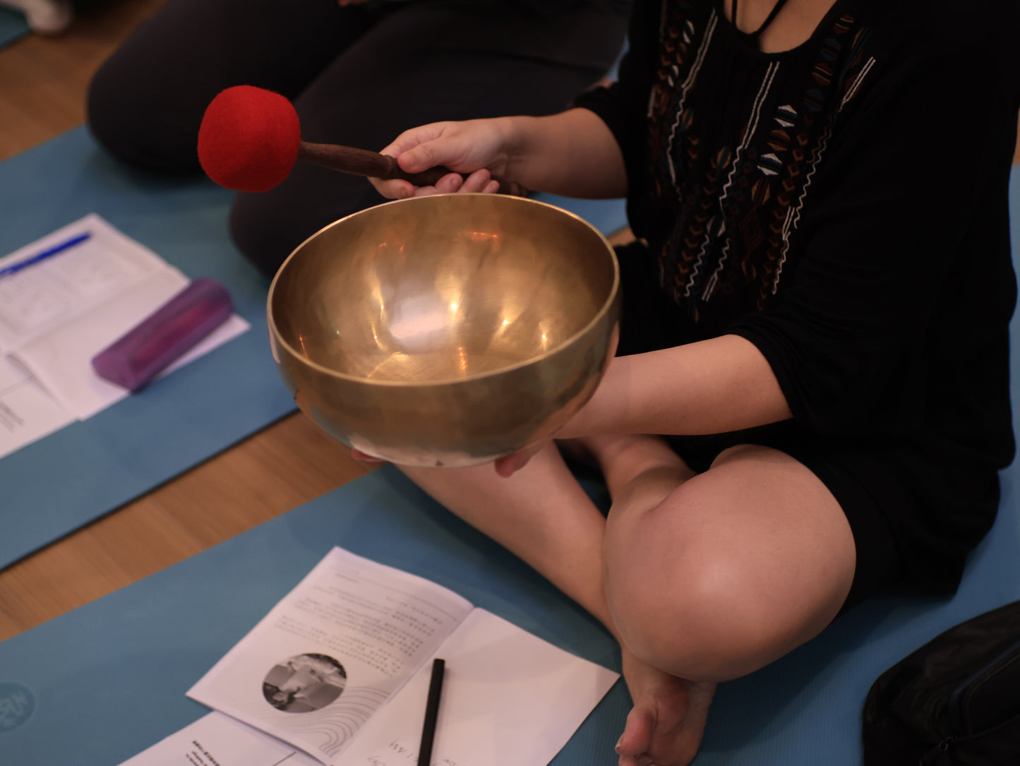 自我療癒頌缽課 【把療癒帶進生活中】 Self-Healing Sound Bowl Class · Bringing Healing Into Daily Life